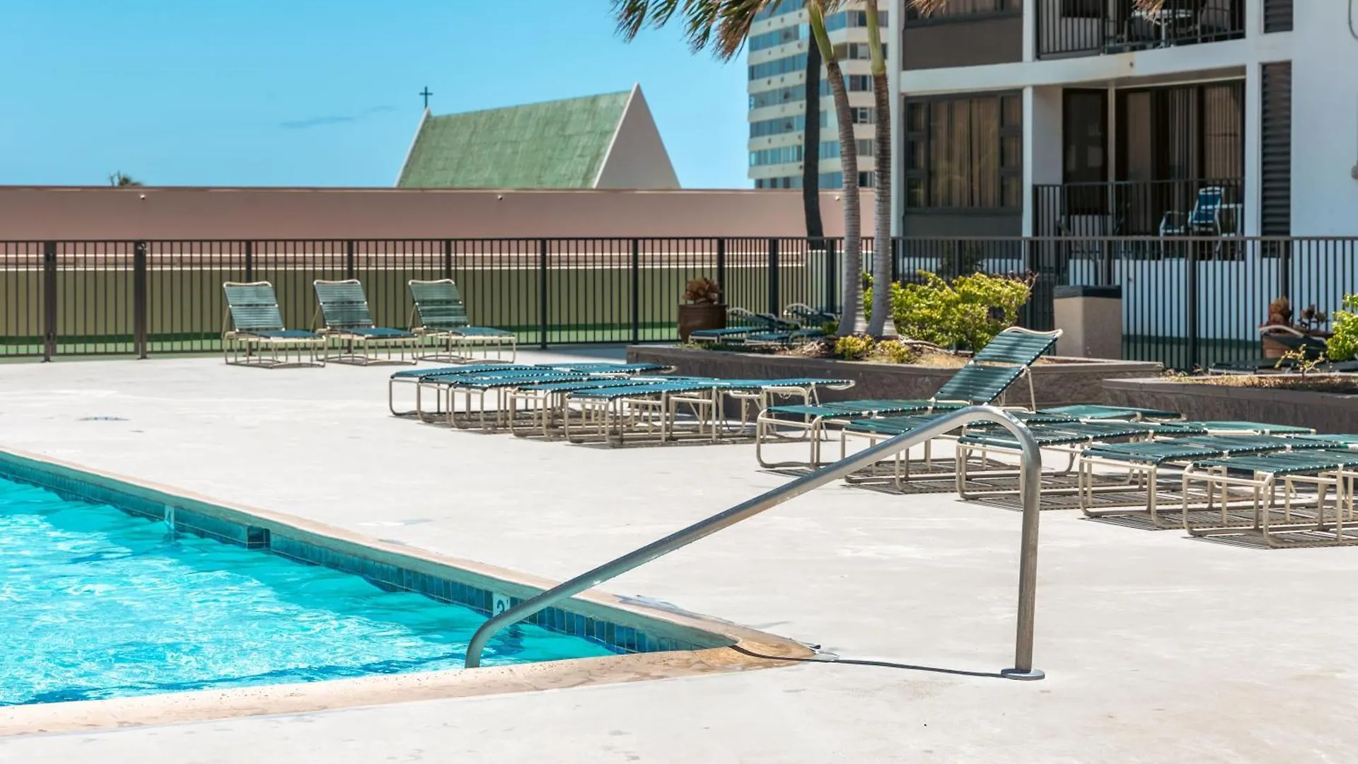 Tropical Escape, Ocean Views Condo With Parking Honolulu USA
