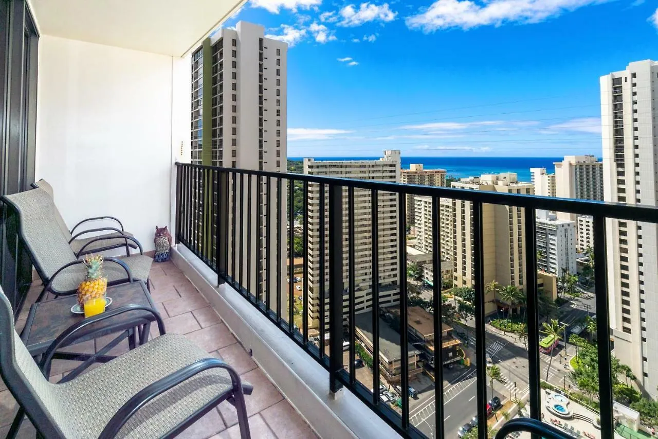Apartment Tropical Escape, Ocean Views Condo With Parking Honolulu